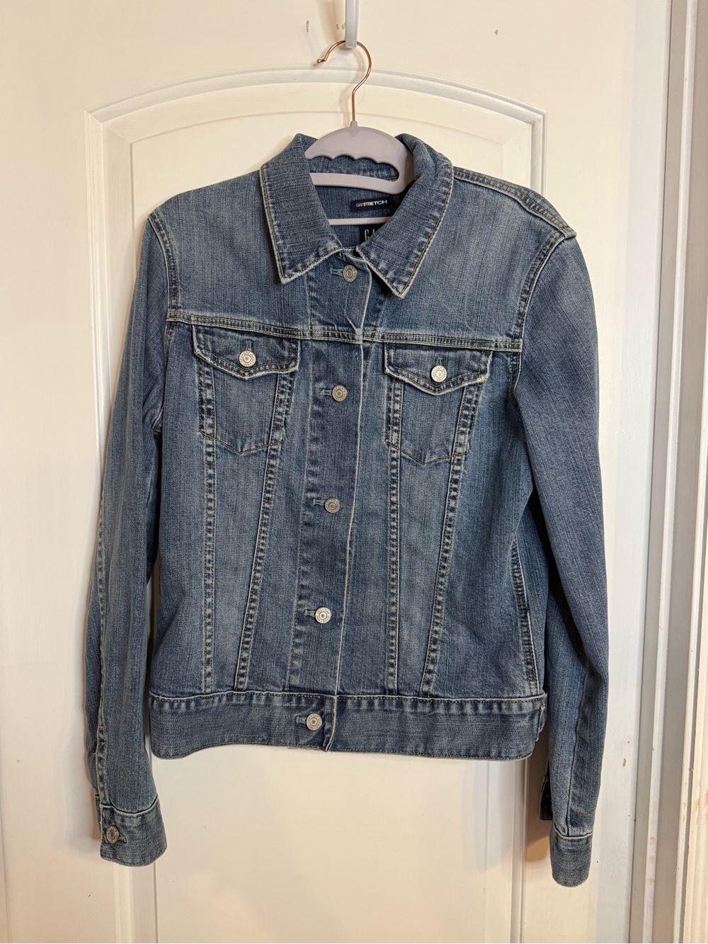GAP Medium Wash Blue Denim Jacket - Women's, size medium